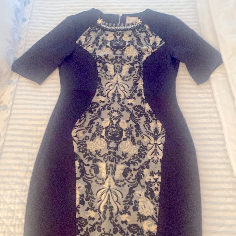 Beautiful Black patterned dress!